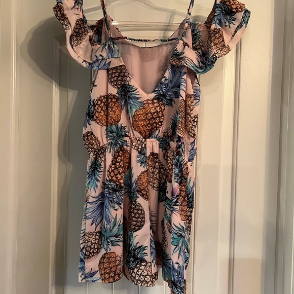 Buddy Love pineapple shorts romper - Picture 4 of 6